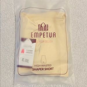 NEW! Famous Shapermint High Waisted Shaper Shorts